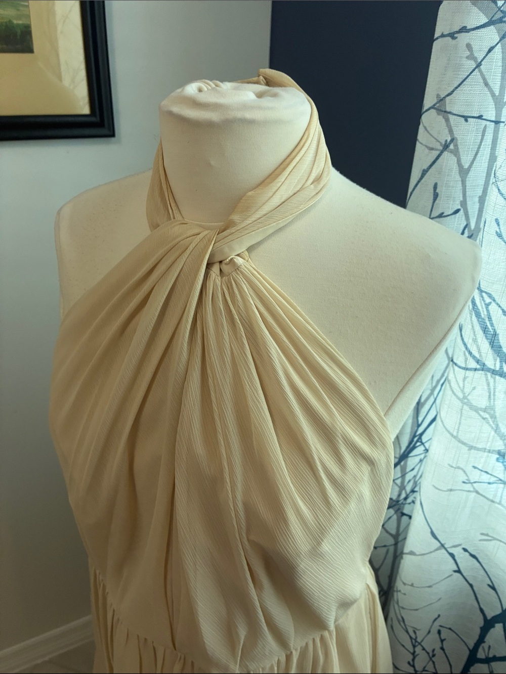 White Vera Wang Elegant Cream Halter Evening Dress - Picture 3 of 6